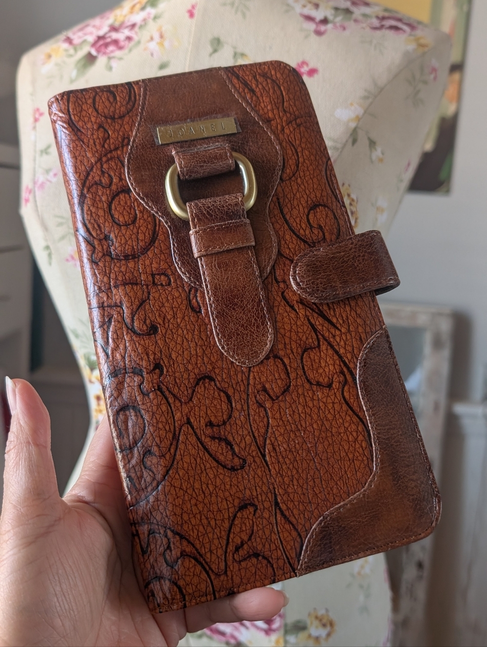 JOANEL Brown Leather Embossed Wallet Clutch - Picture 2 of 6